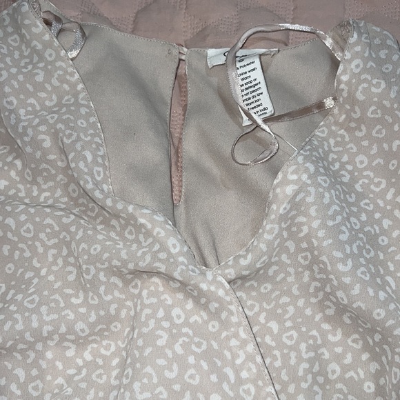 BLUSH DRESS!🥥 - Picture 3 of 6